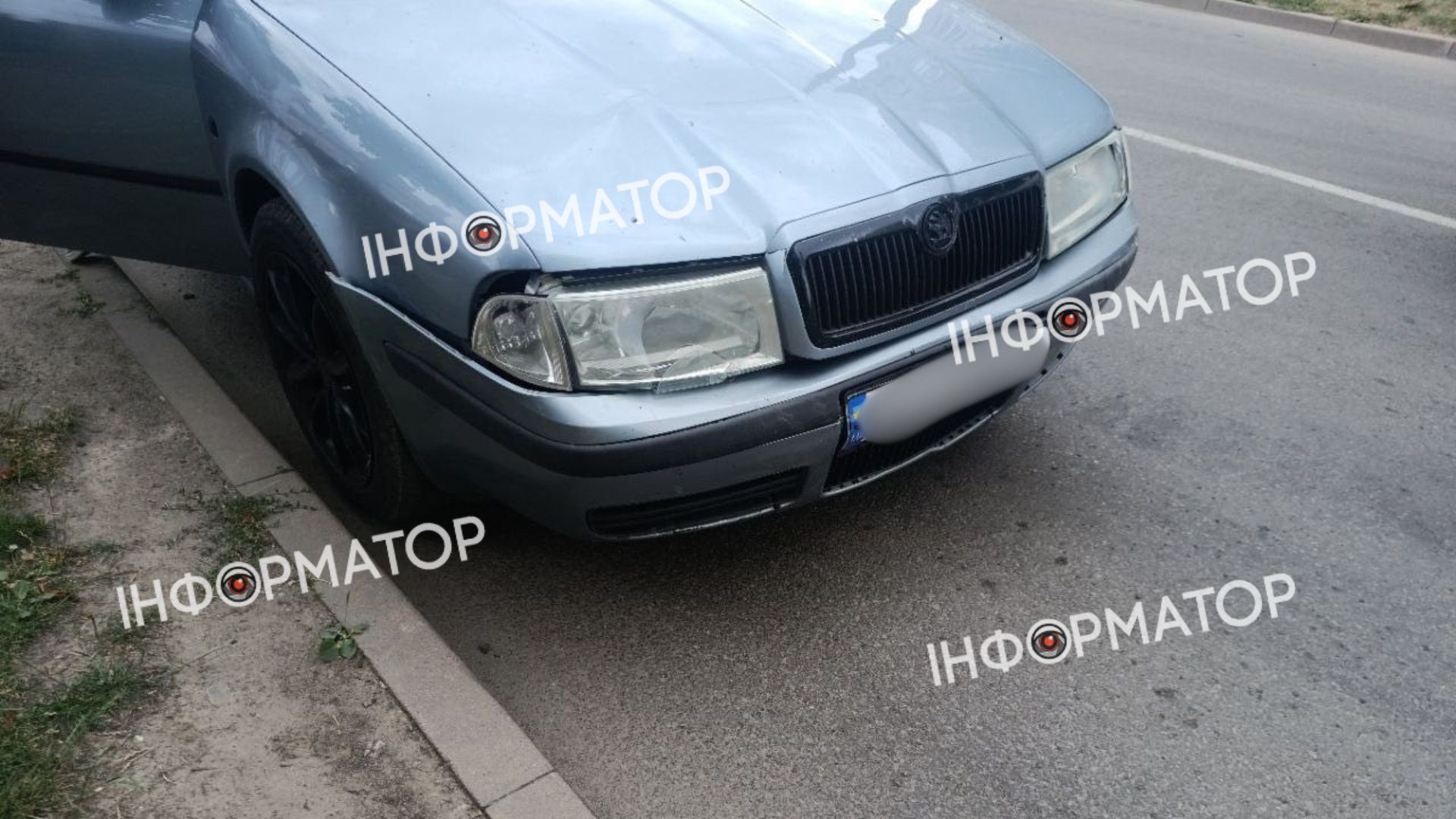 ДТП у Коломиї: на вулиці Січових Стрільців зіткнулись дві автівки 2