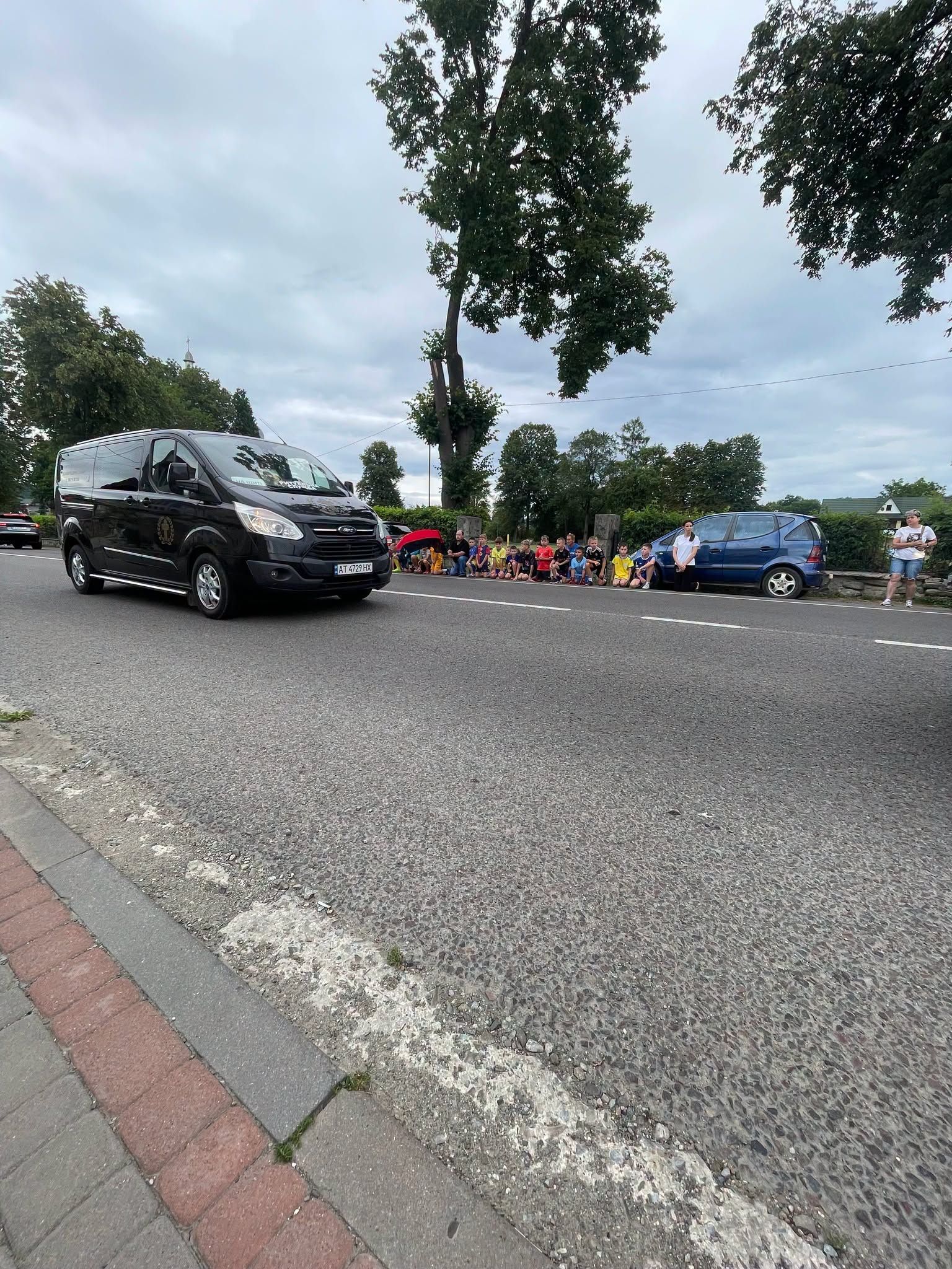 У Делятині "на щиті" зустріли померлого захисника Андрія Трачука 6