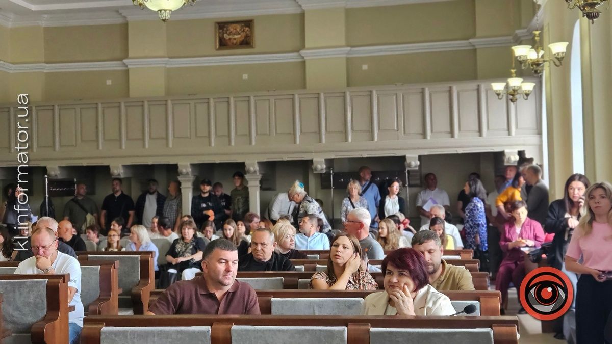 Звання почесного громадянина присвоїли 20 полеглим воїнам, а також двом діячам культури Коломиї