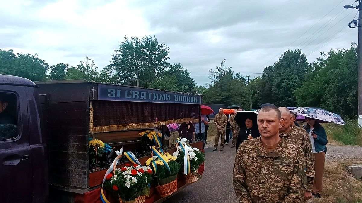 В останню путь на Коломийщині провели Романа Данилюка 2
