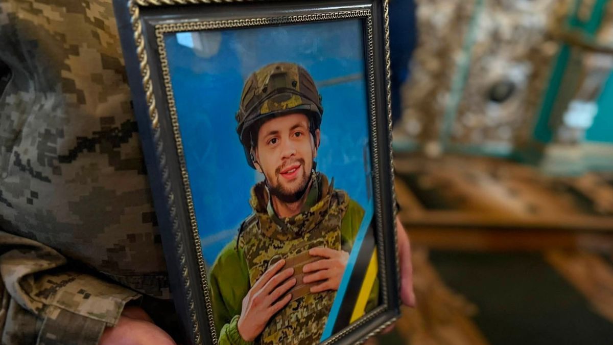 У Надвірній пройшов чин похорону воїна Богдана Малюзи