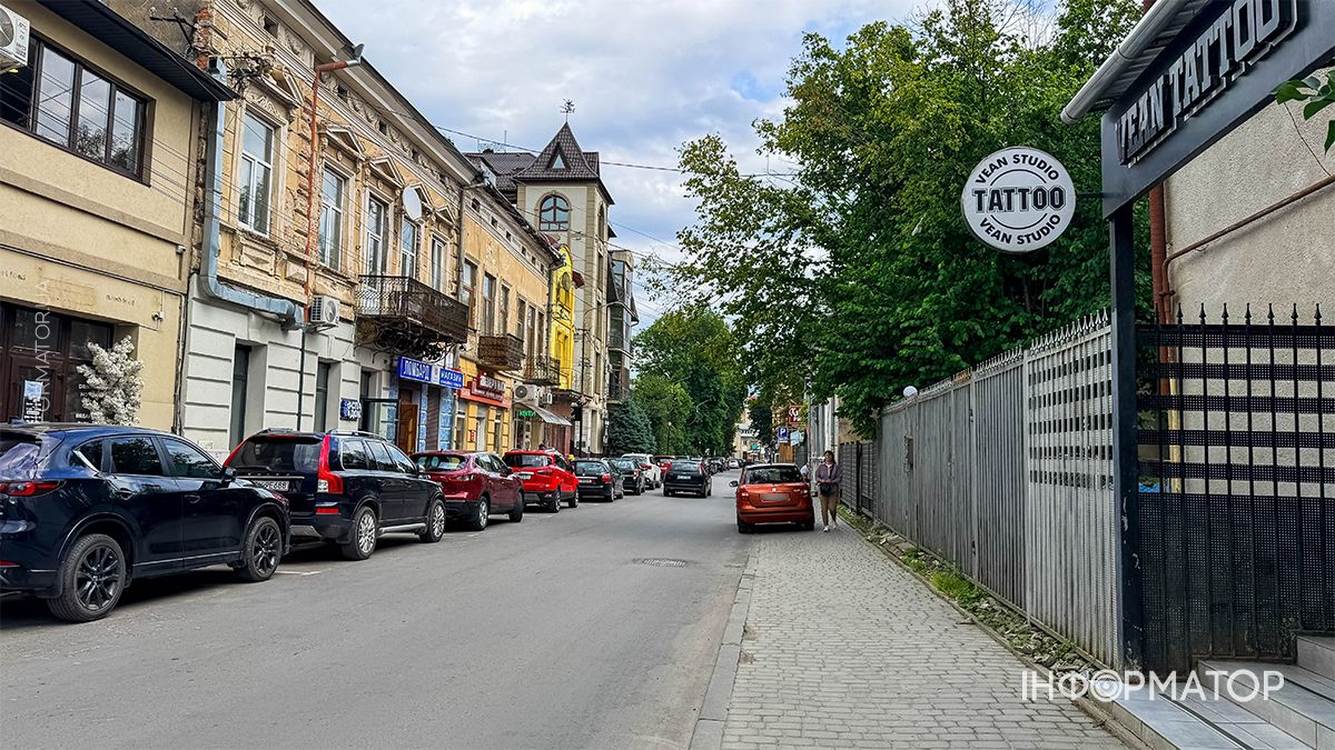 Затишний фоторепортаж із вулиць Коломиї 21