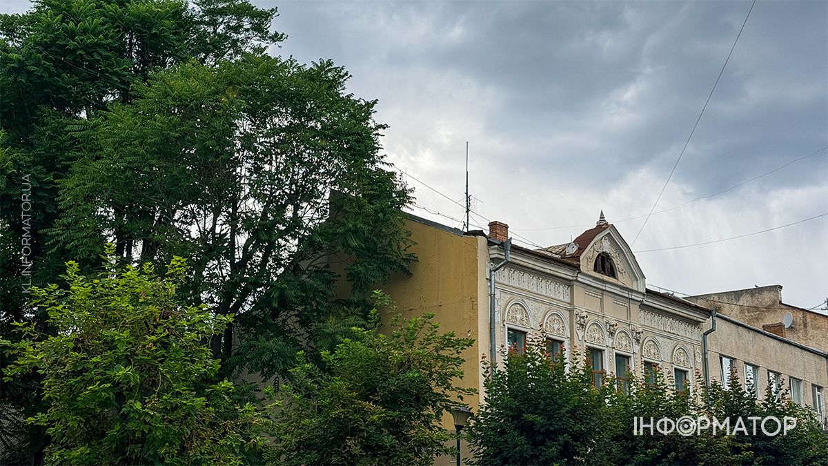 Затишний фоторепортаж із вулиць Коломиї 3