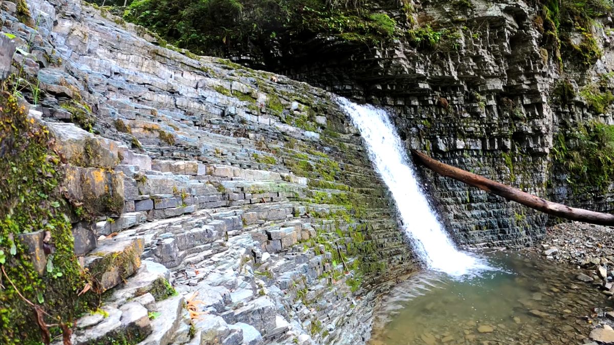 Замлацький водоспад