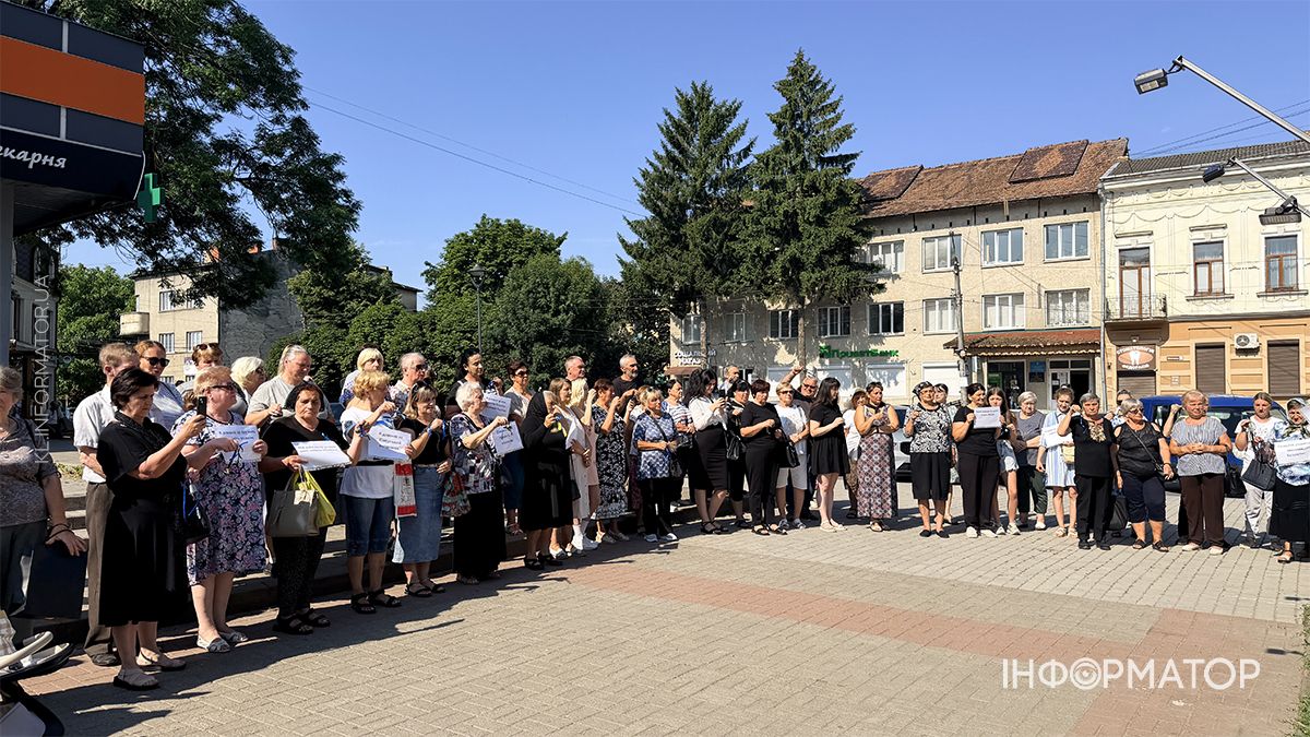 "Дзвони Надії": у Коломиї відбувся щемливий флешмоб 12