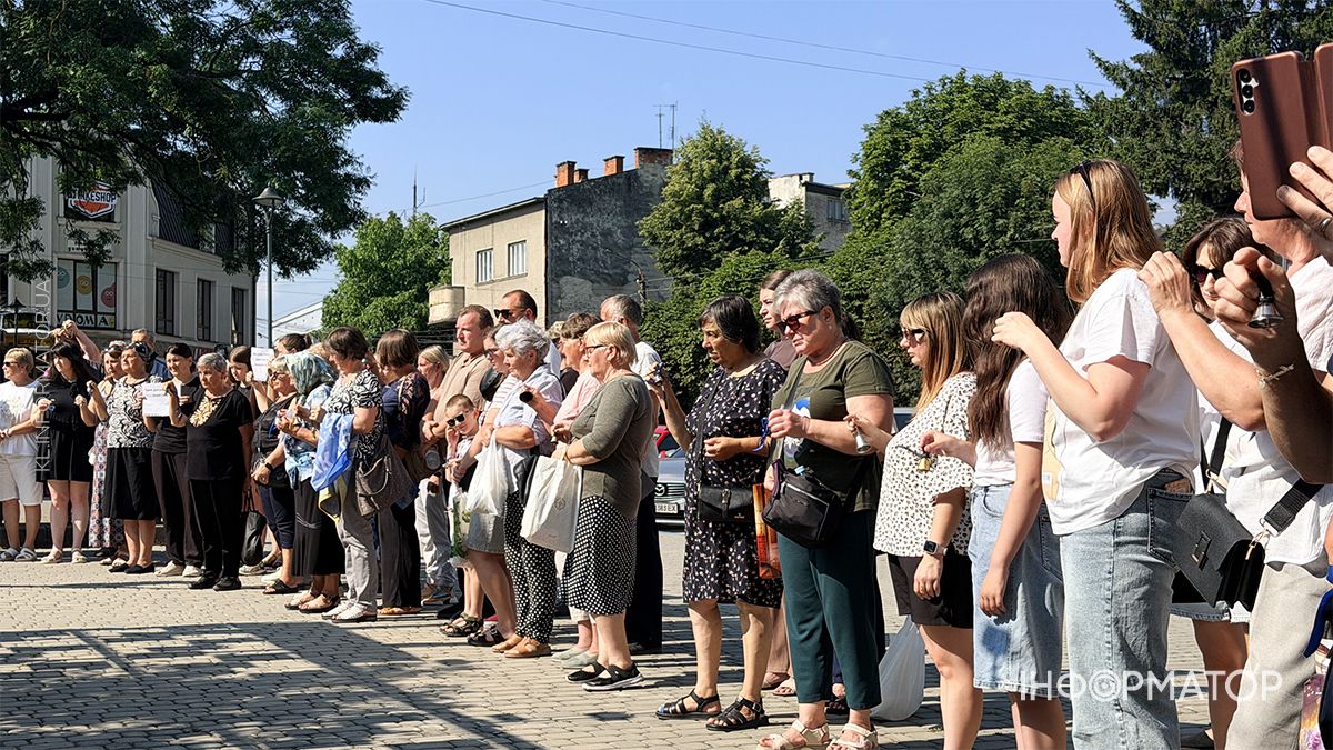 "Дзвони Надії": у Коломиї відбувся щемливий флешмоб 15