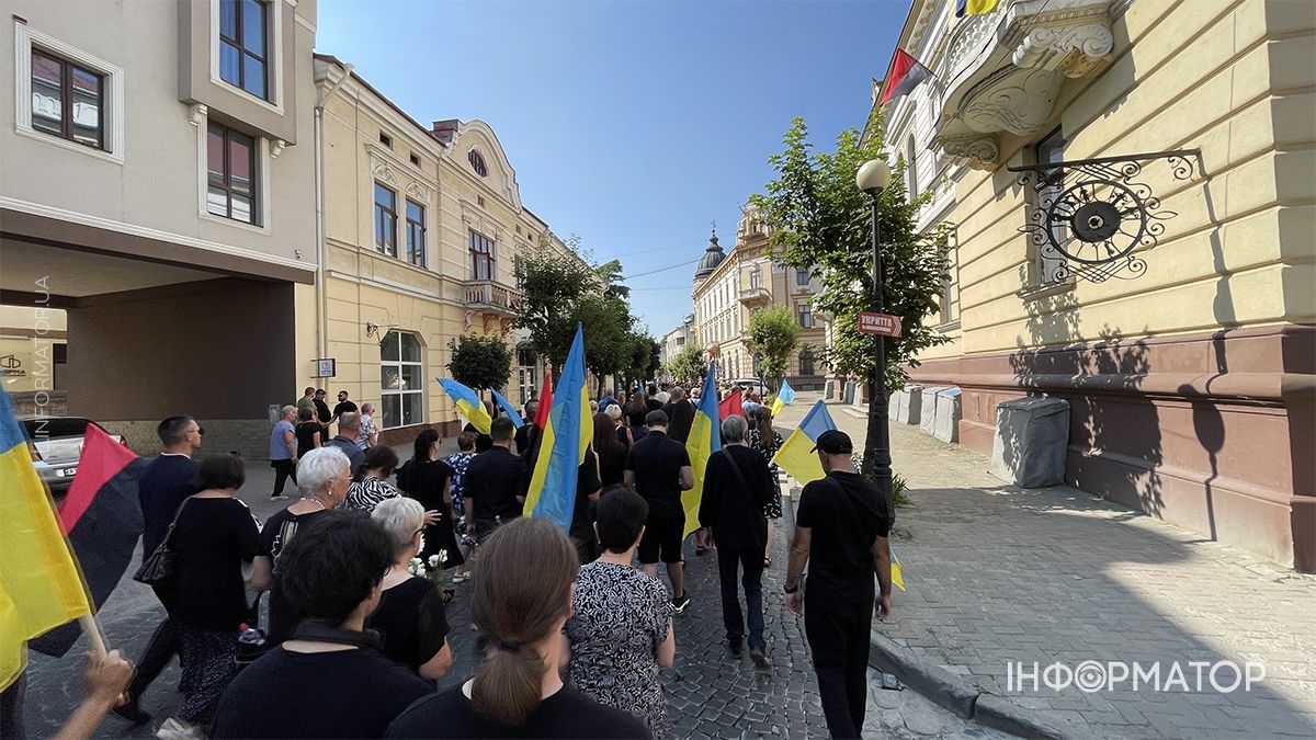 Коломия попрощалася із захисником Романом Пискором 13