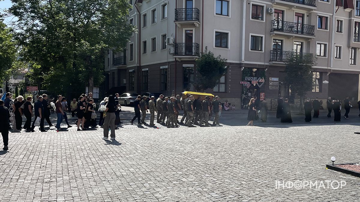 Коломия попрощалася із захисником Романом Пискором 12