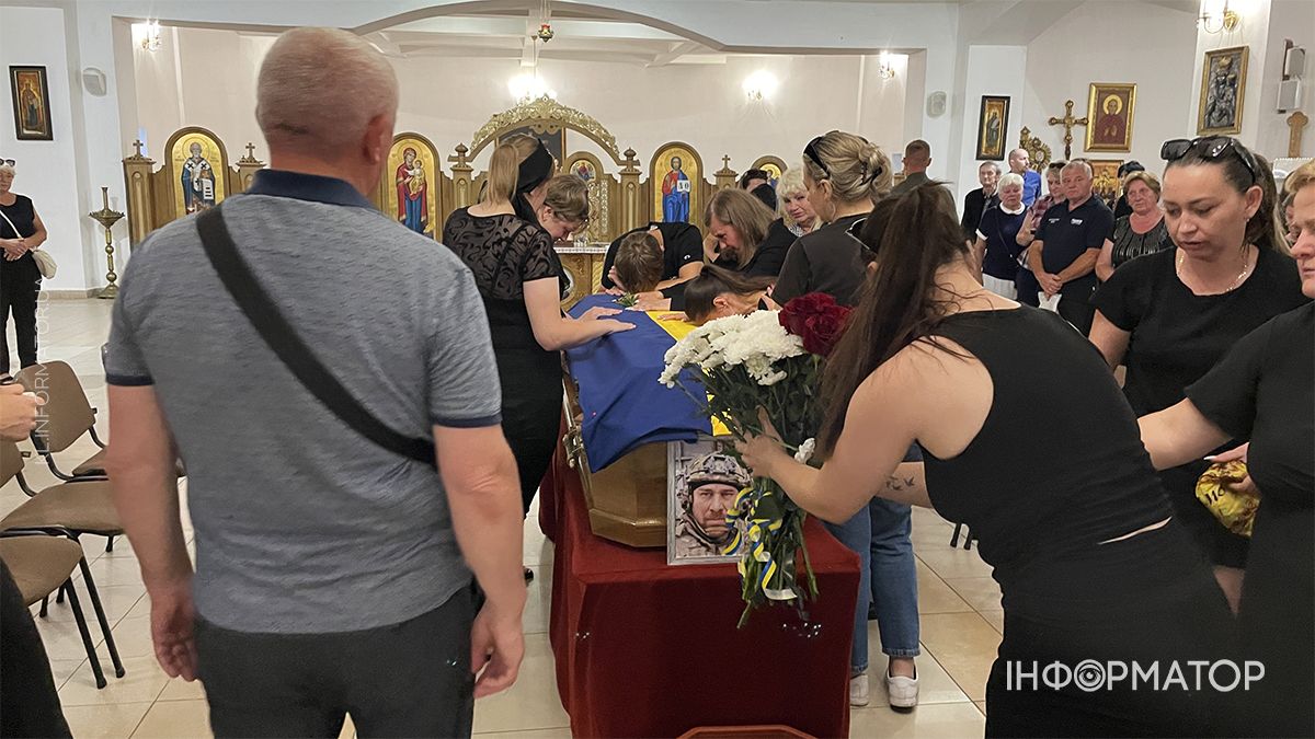 Коломия попрощалася із захисником Романом Пискором 6