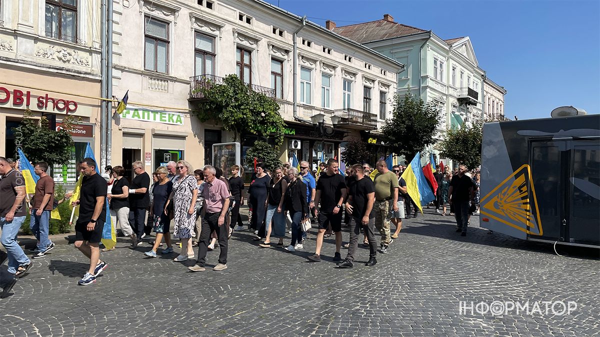 Коломия попрощалася із захисником Романом Пискором 15