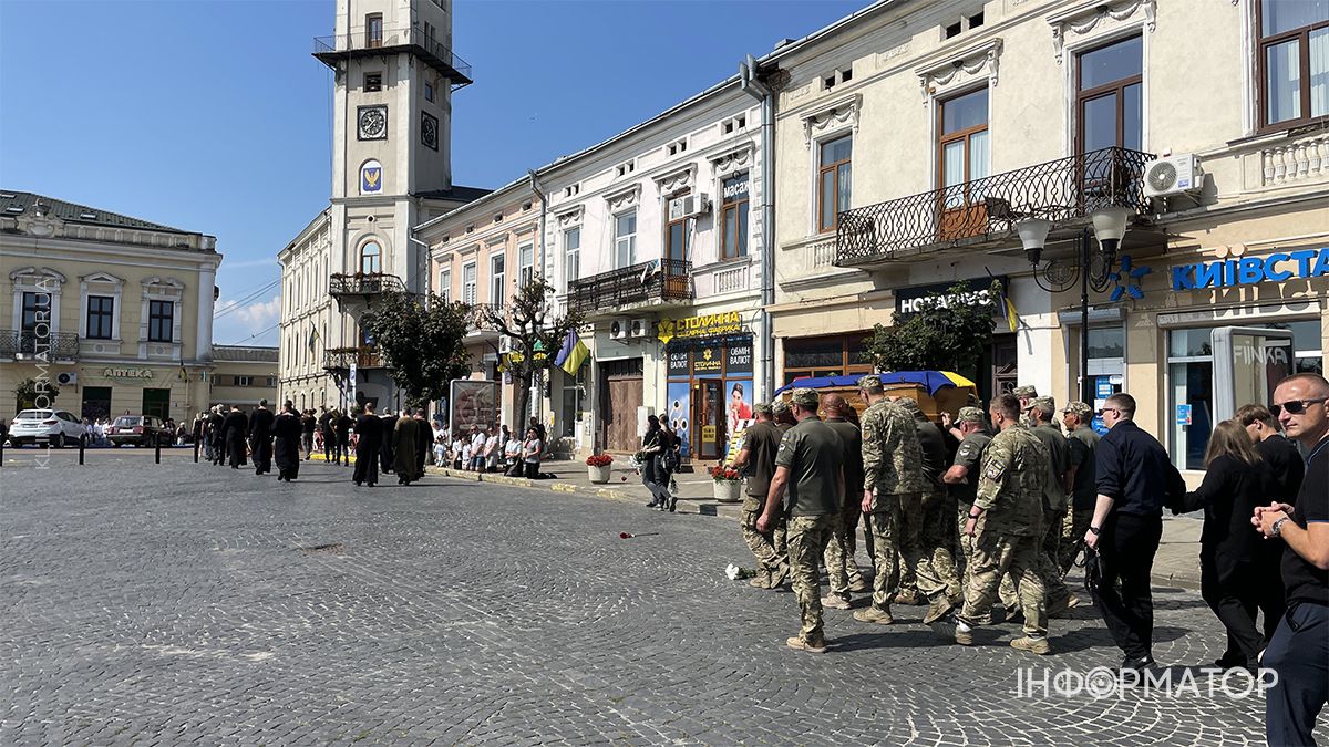 Коломия попрощалася із захисником Романом Пискором 16