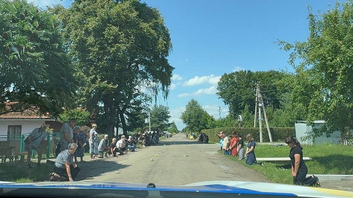 "На щиті" до Княждвора повернувся воїн Андрій Андрусяк, який понад 3 роки вважався зниклим безвісти 4
