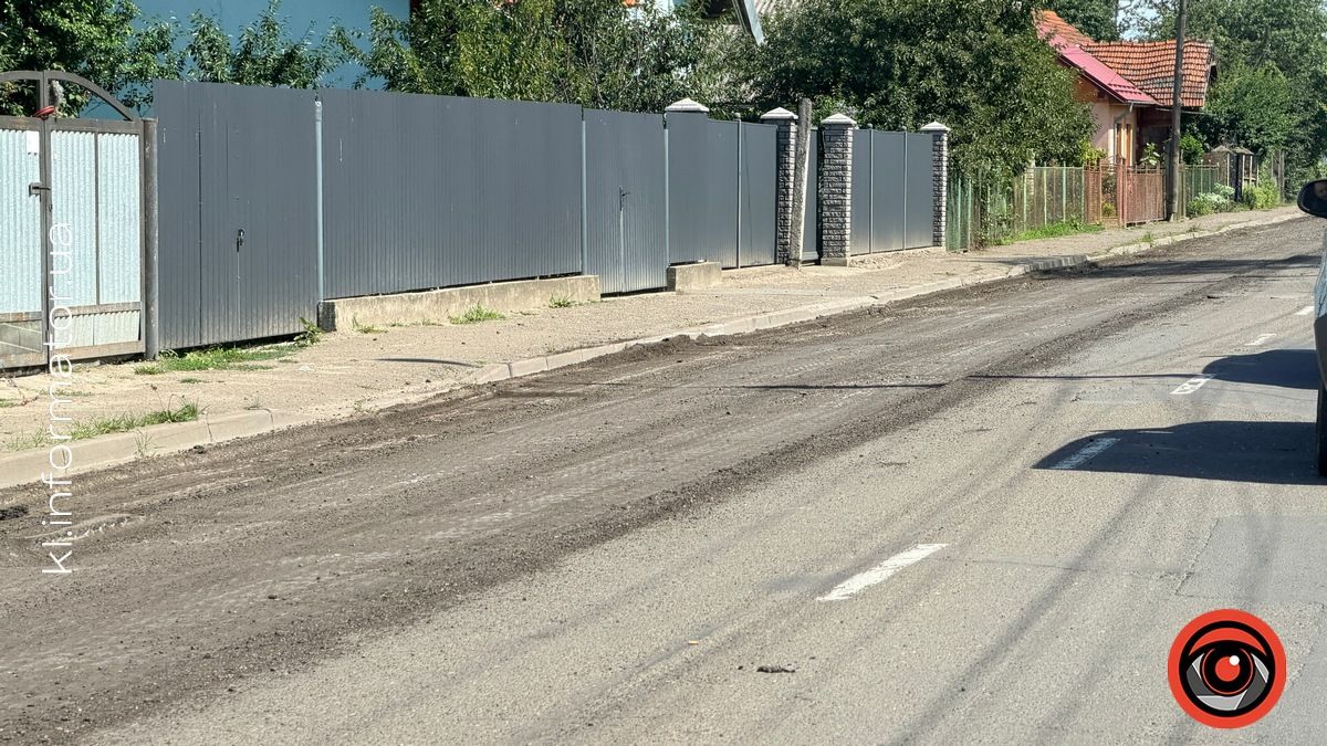 У Коломиї взялися за ремонт проблемної ділянки дороги на вулиці Петлюри