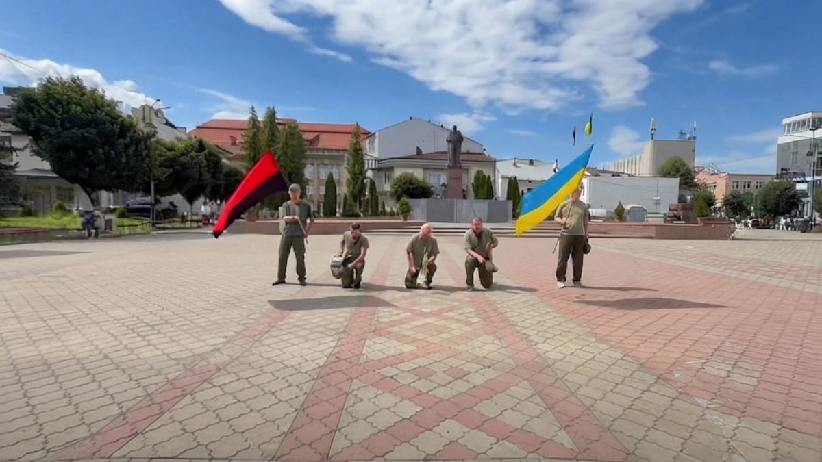 Надвірнянська громада "на щиті" зустріла захисника Костюченка Сергія 5