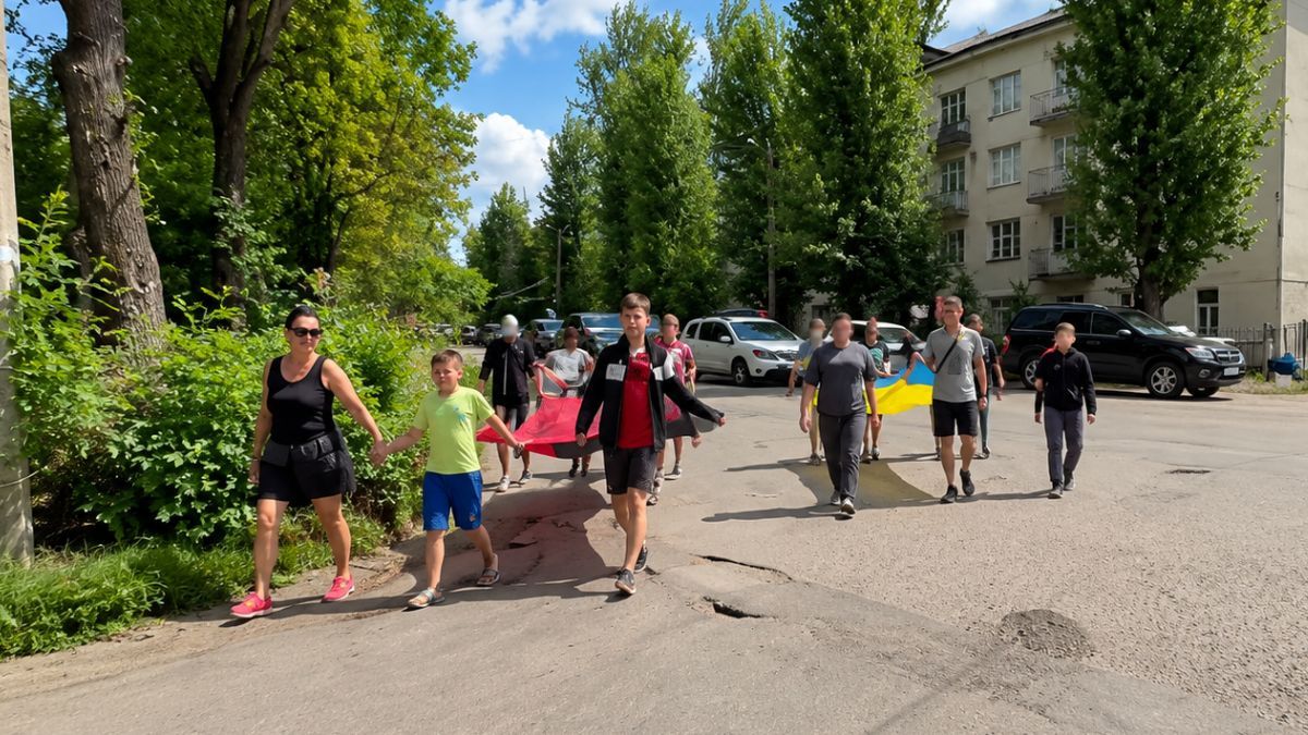 Надвірнянська громада "на щиті" зустріла захисника Костюченка Сергія 7