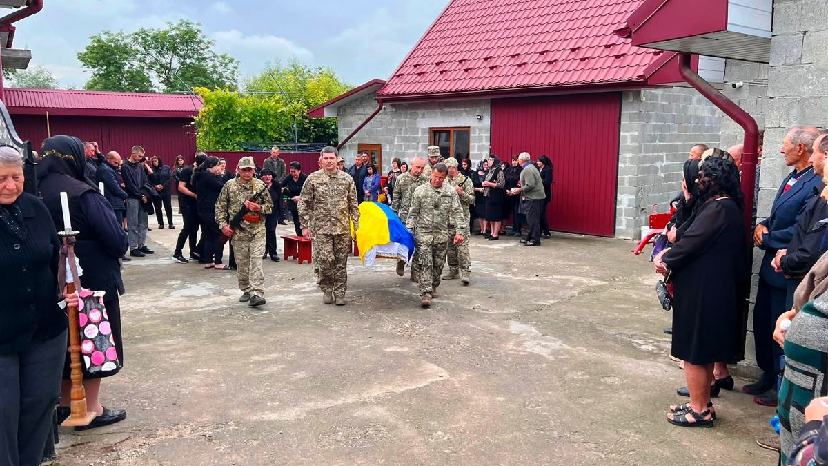 В останню дорогу на Городенківщині провели Коліщака Віталія 4