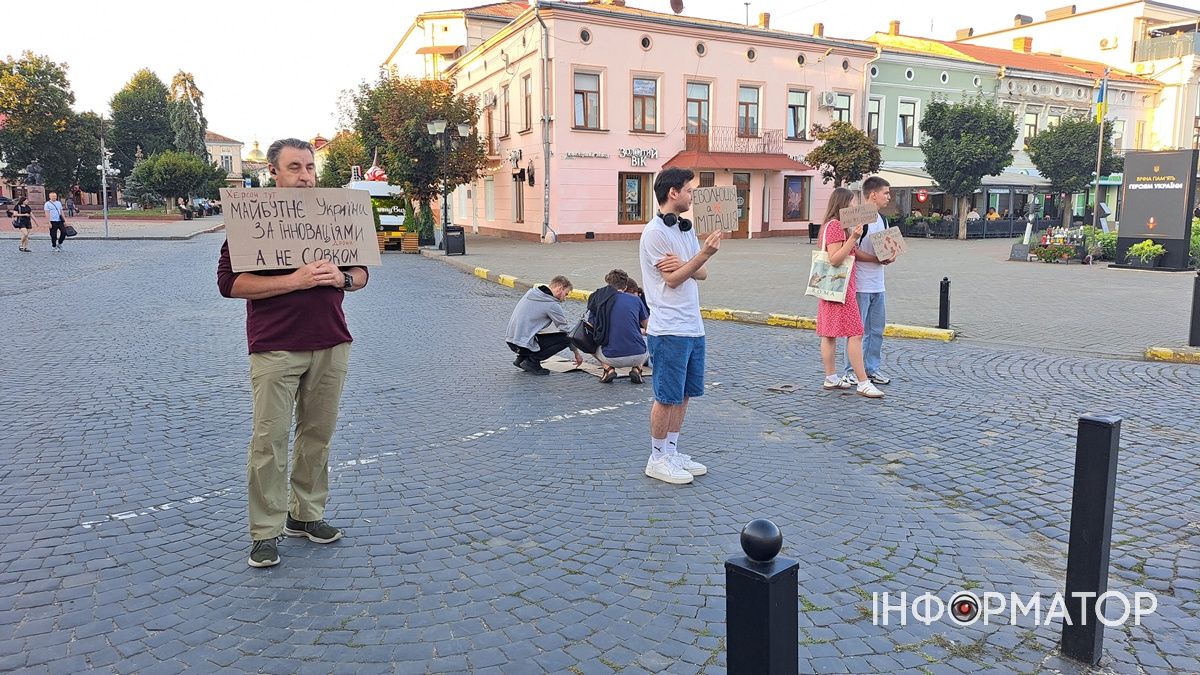 У Коломиї активісти продовжують мітинги на підтримку Федорова 2