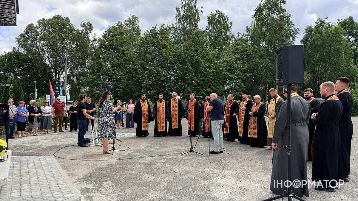 На Алеї Слави у Коломиї відслужили панахиду за жертвами полону та всіма загиблими на війні 3