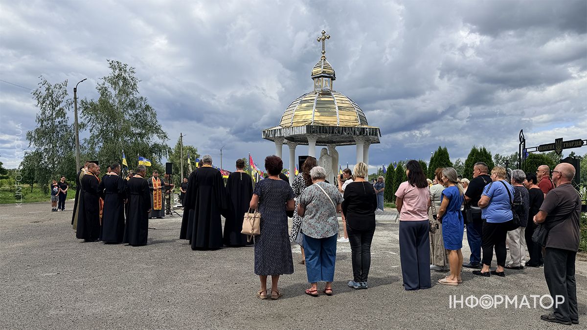 На Алеї Слави у Коломиї відслужили панахиду за жертвами полону та всіма загиблими на війні 7