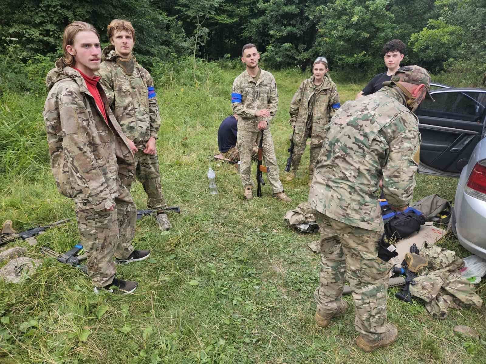 На Коломийщині відбувся турнір зі страйкболу за участі учнів і військовослужбовців 2