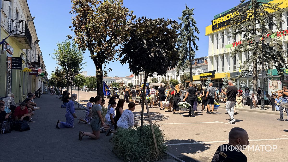 Чин похорону воїна Артура Возняка пройшов у Коломиї 5
