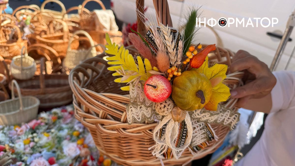 Скільки коштують святкові кошики та декор у Коломиї? 2