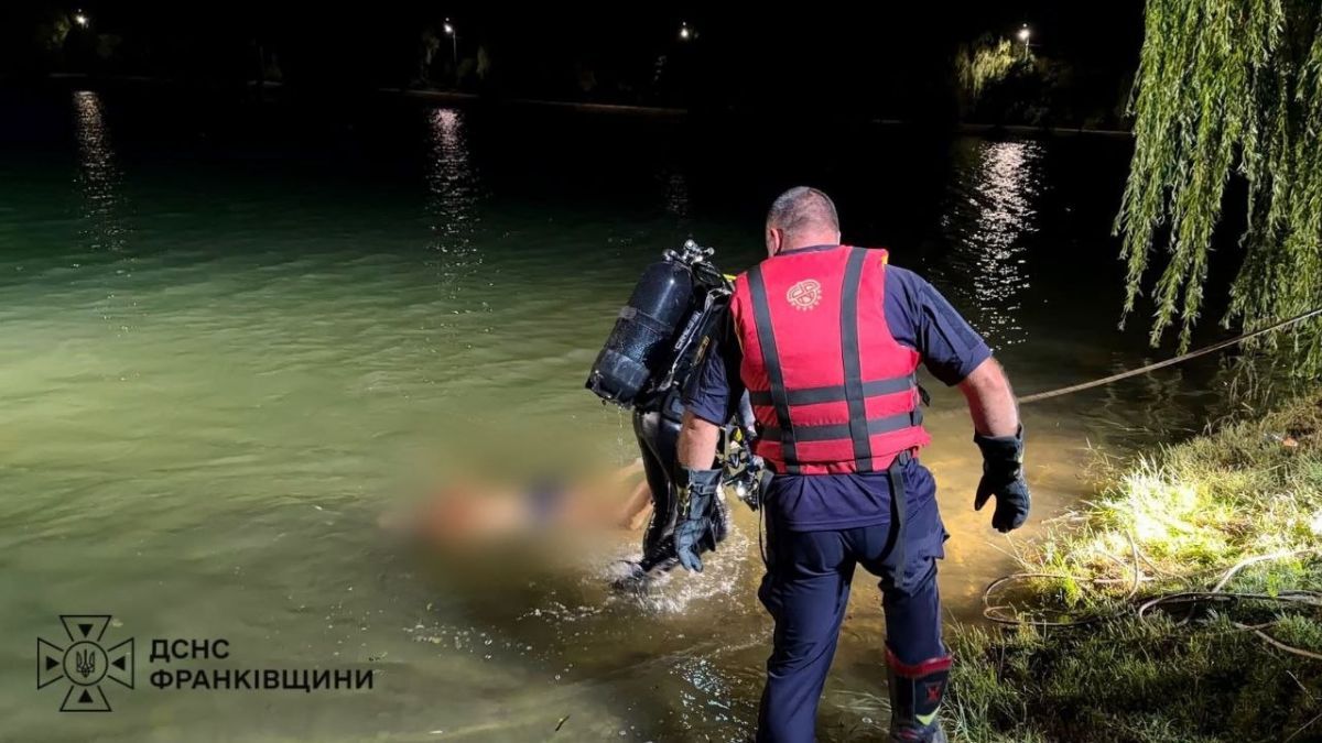 З міського озера в Надвірній водолази дістали тіло чоловіка