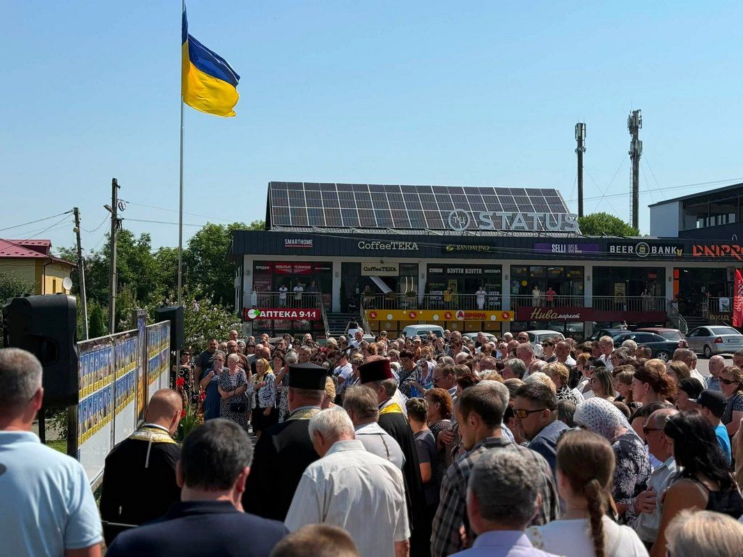Алею Віри і Надії відкрили й освятили в Отинії 2