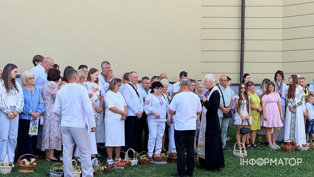 Як у Коломиї освячували кошики на Спаса: фоторепортаж з храмів міста 6