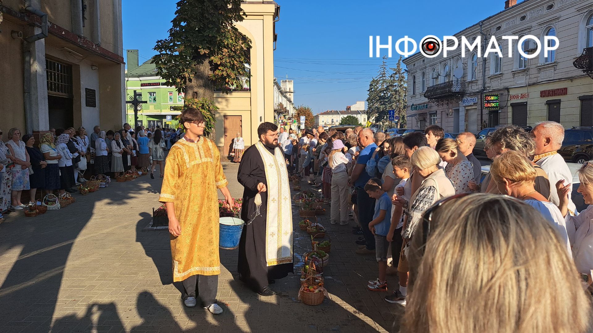 Як у Коломиї освячували кошики на Спаса: фоторепортаж з храмів міста 12