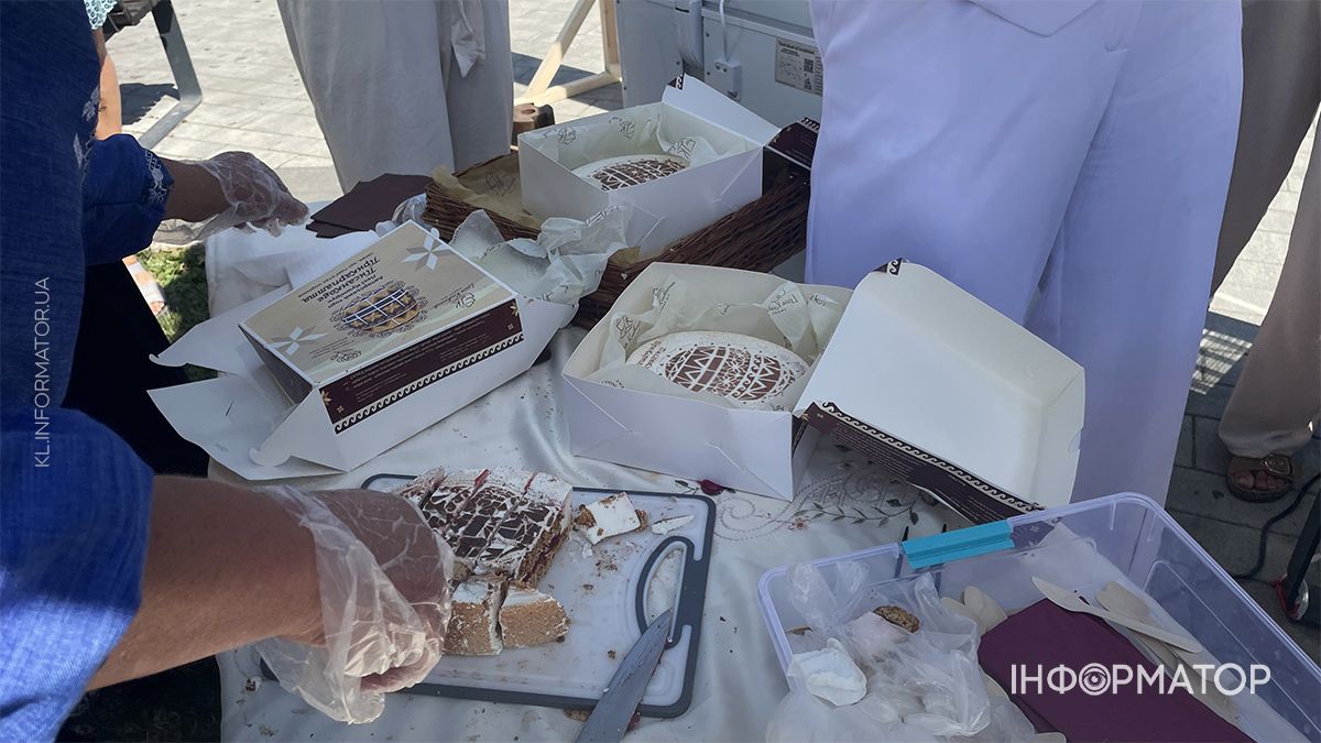 У Коломиї презентували авторський торт, який може стати новою візитівкою міста 4