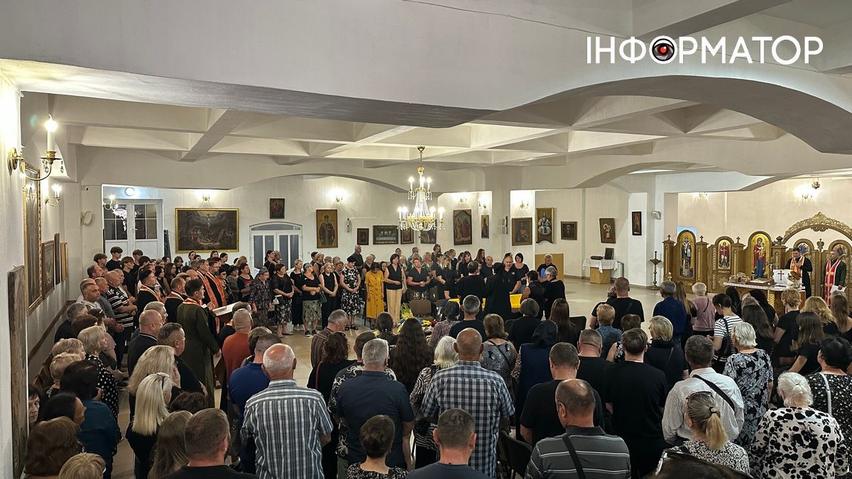 Коломия попрощалася із захисником Михайлом Смиковчуком 1