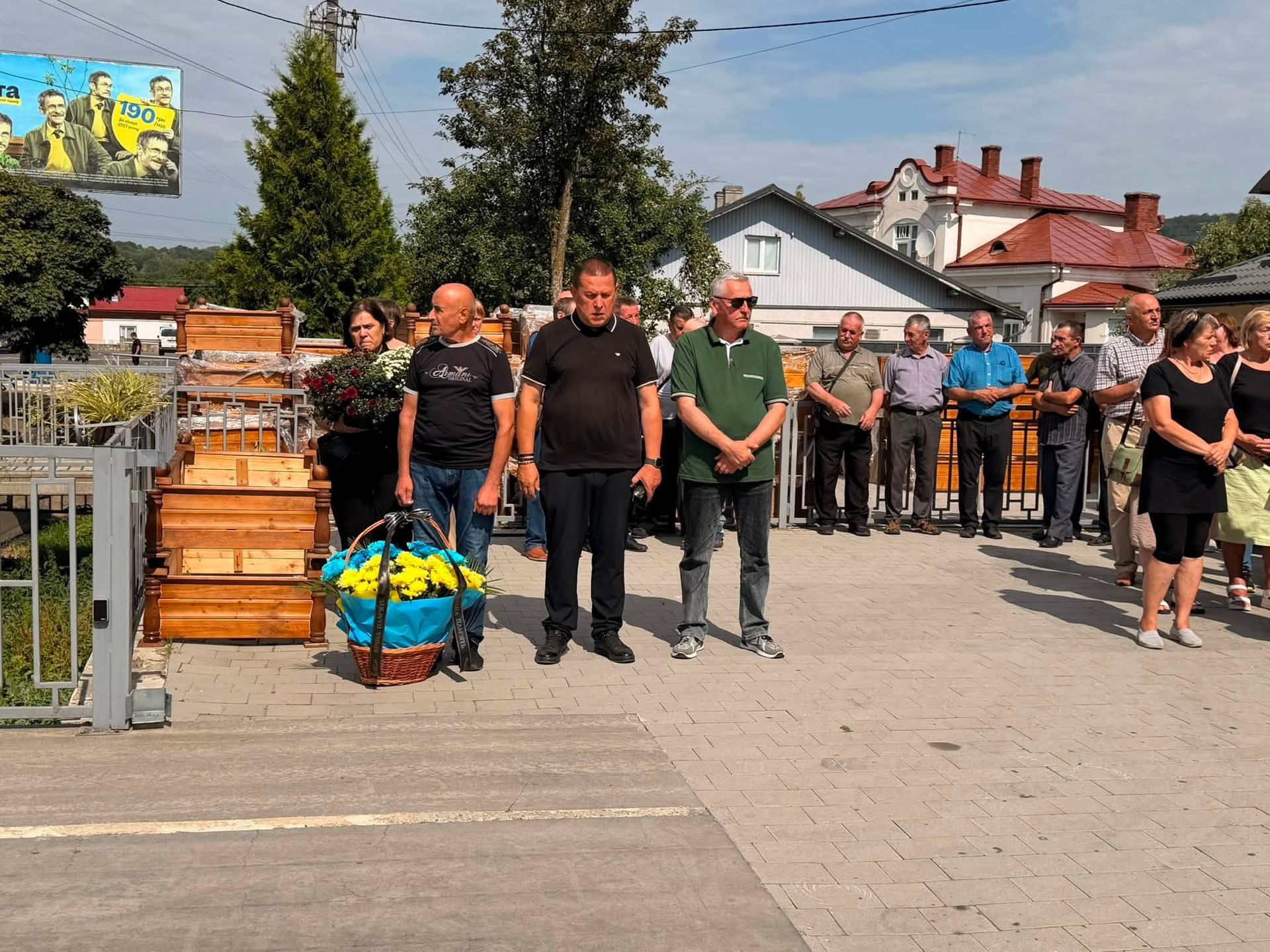 У Надвірній в останню путь провели молодого захисника Богдана Клубчука 9