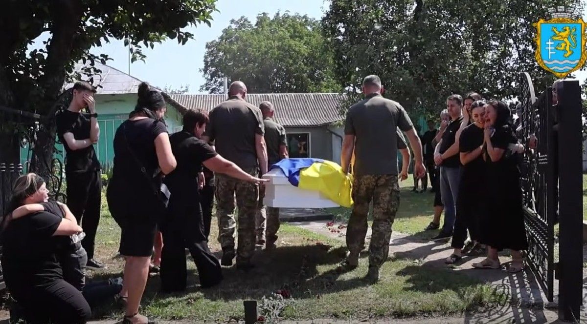 У Заболотівській громаді відбулося прощання із воїном Тарасом Коржем 7