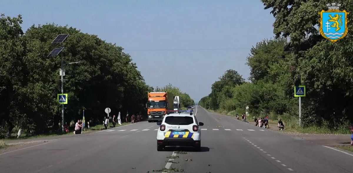 У Заболотівській громаді відбулося прощання із воїном Тарасом Коржем 3