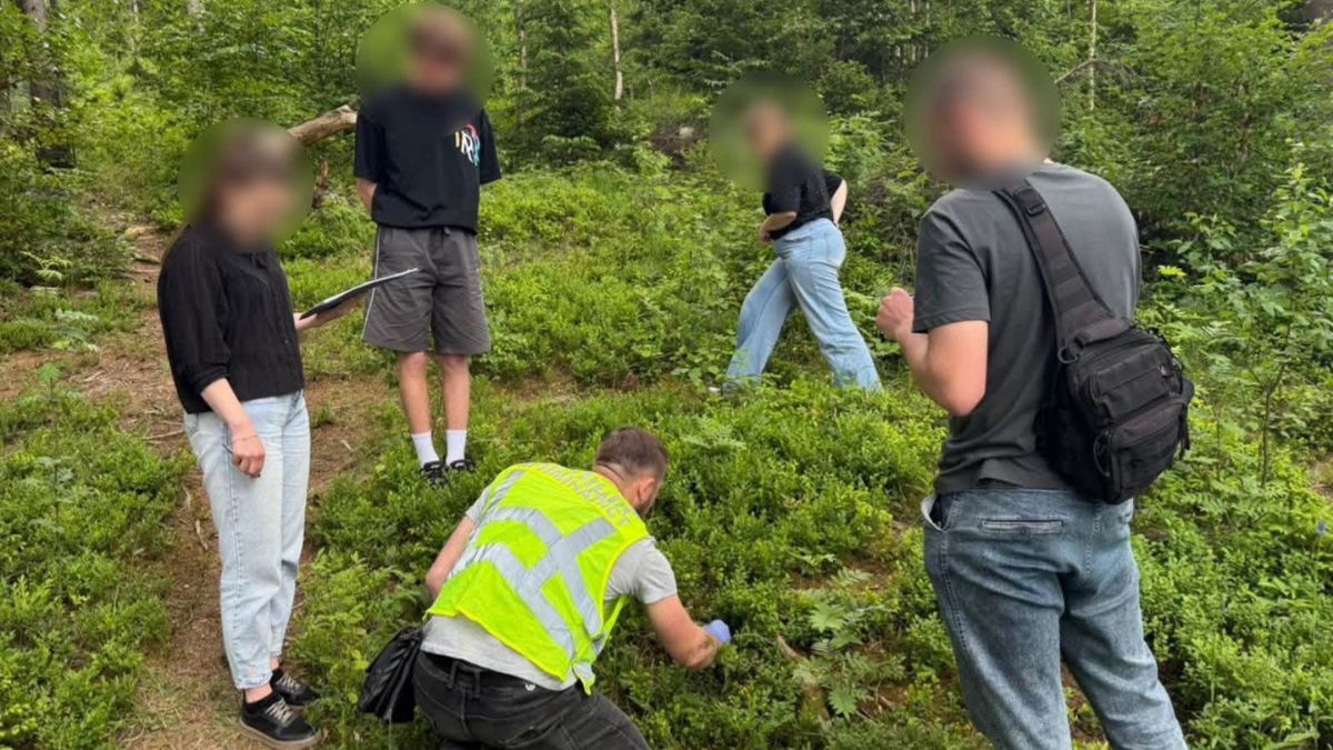 На Надвірнянщині  судитимуть 19-річну дівчину за збут наркотиків