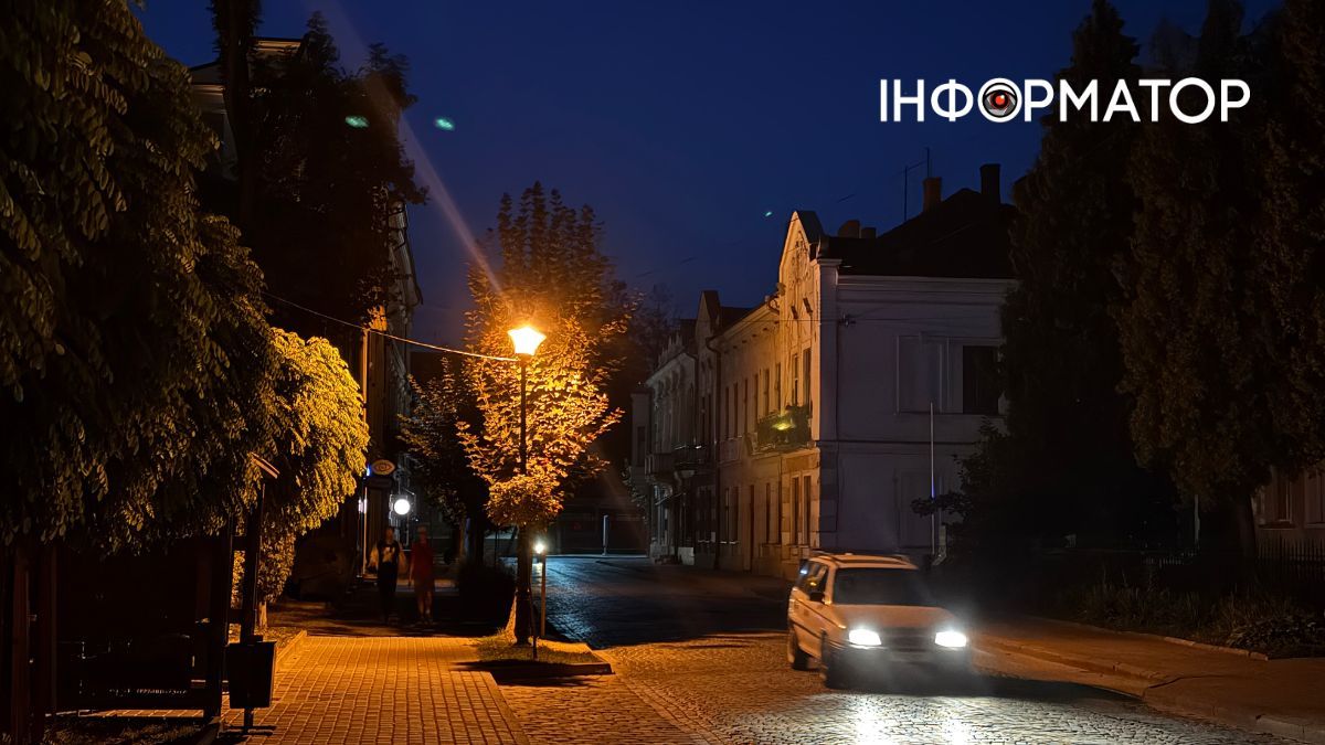 Магія літніх сутінків: фоторепортаж вечірньої Коломиї 10