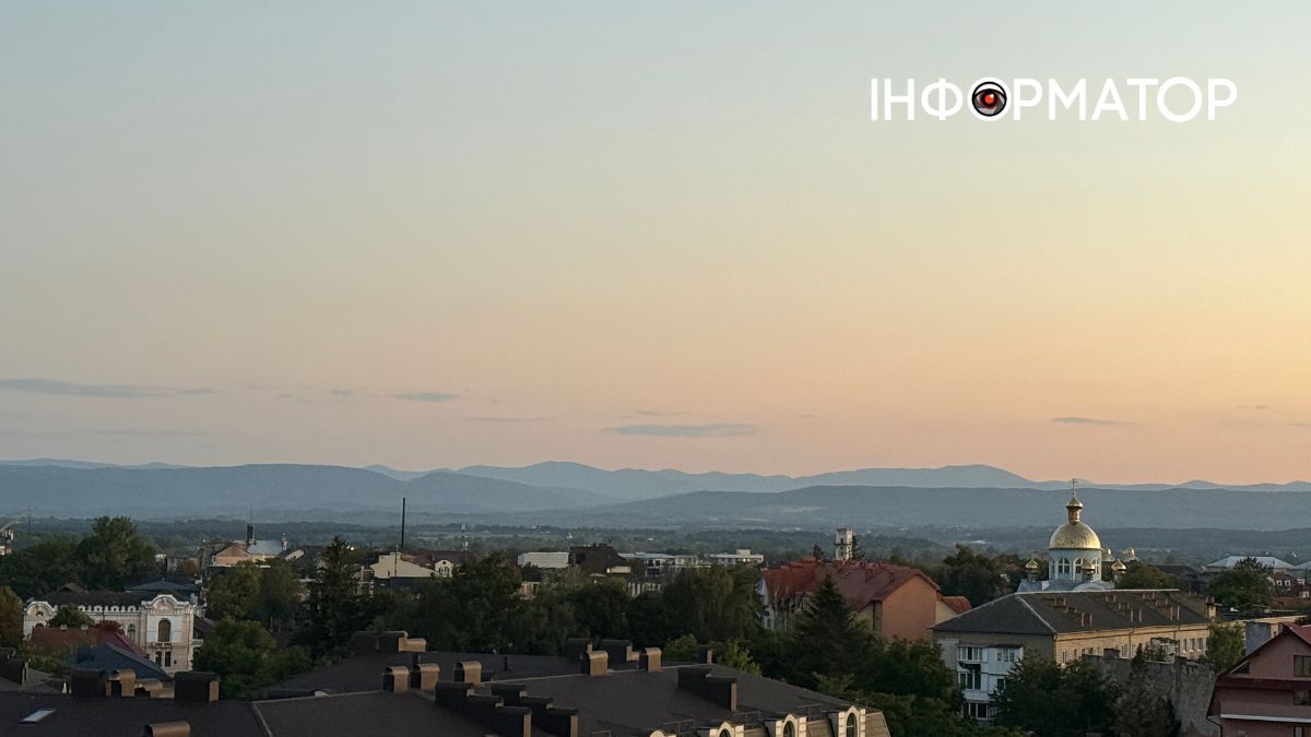 Магія літніх сутінків: фоторепортаж вечірньої Коломиї 1