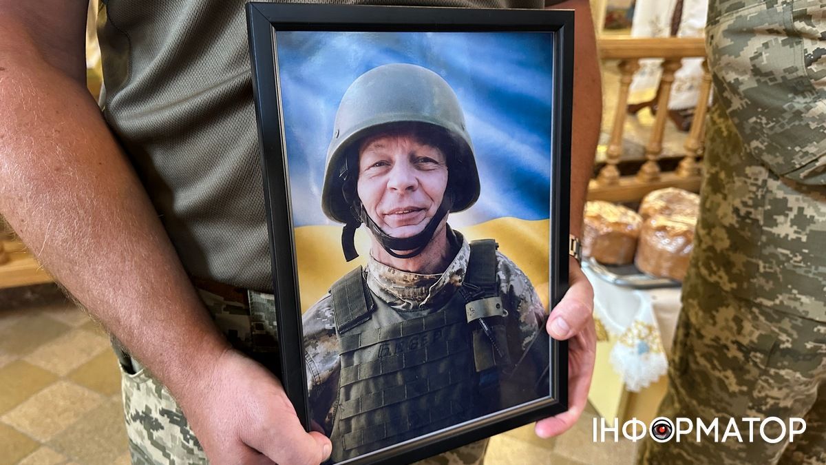У Коломиї попрощалися із захисником Віталієм Бобровником 8