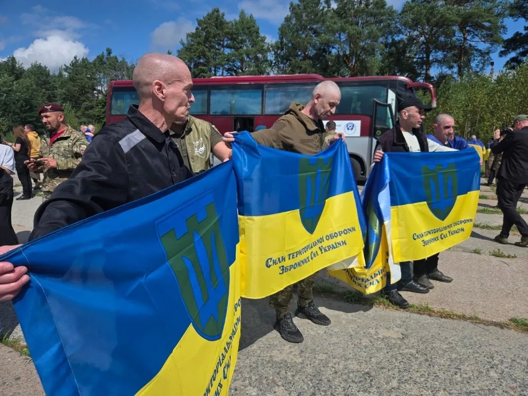 З російського полону звільнили чотирьох військових з Прикарпаття 3