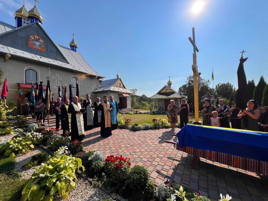 У Городенківській громаді відбулося прощання із захисником Іваном Соколюком 8