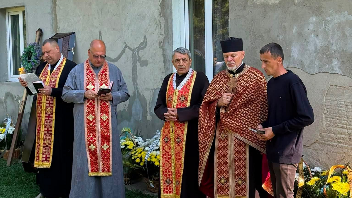 У Спасі відбулося прощання із військовослужбовцем Василем Никончуком 3