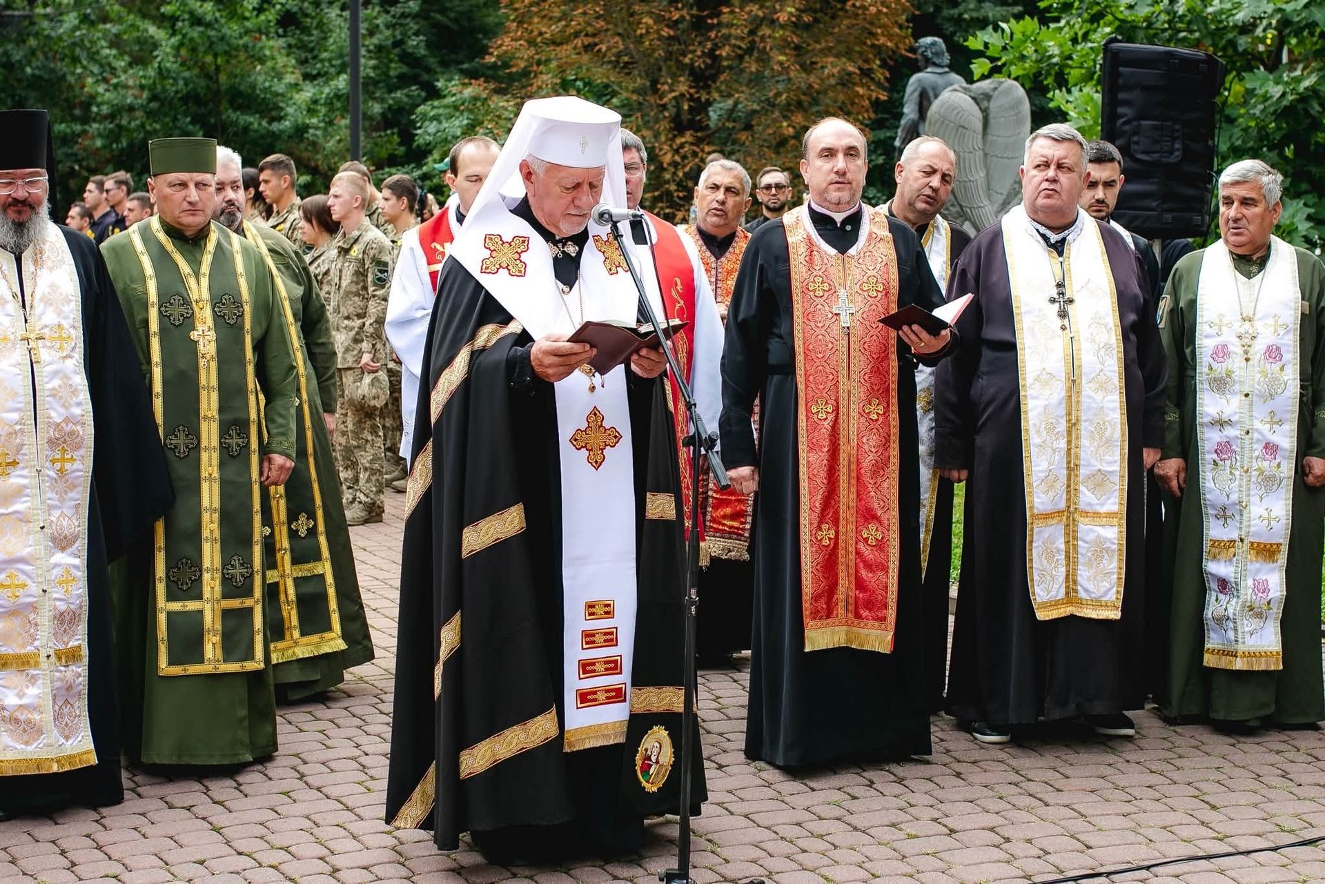 Захисників із Прикарпаття посмертно відзначили державними нагородами 2