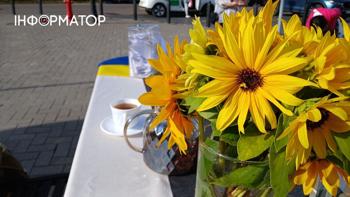 В центрі Коломиї розмістили "Стіл пам’яті" на честь полеглих Героїв 2