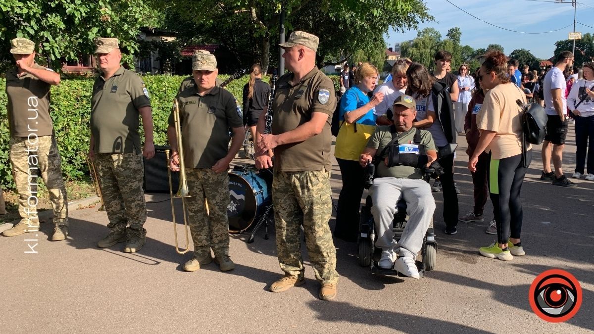 У Коломиї провели забіг "Шаную воїнів, біжу за Героїв України" 7