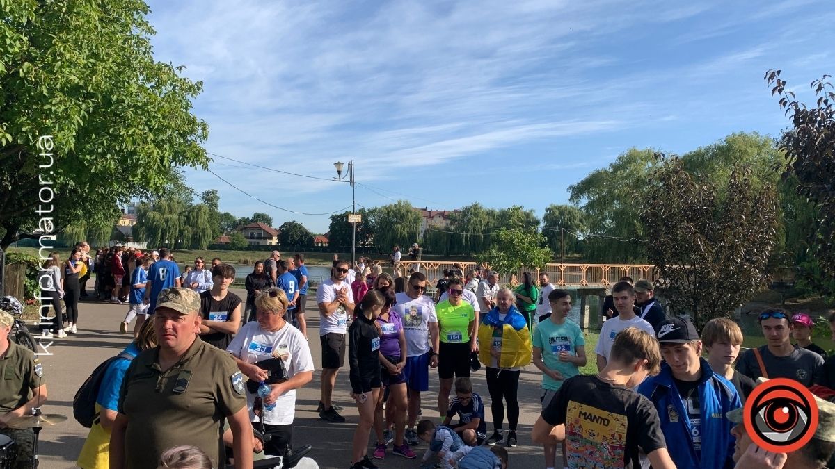 У Коломиї провели забіг "Шаную воїнів, біжу за Героїв України" 9