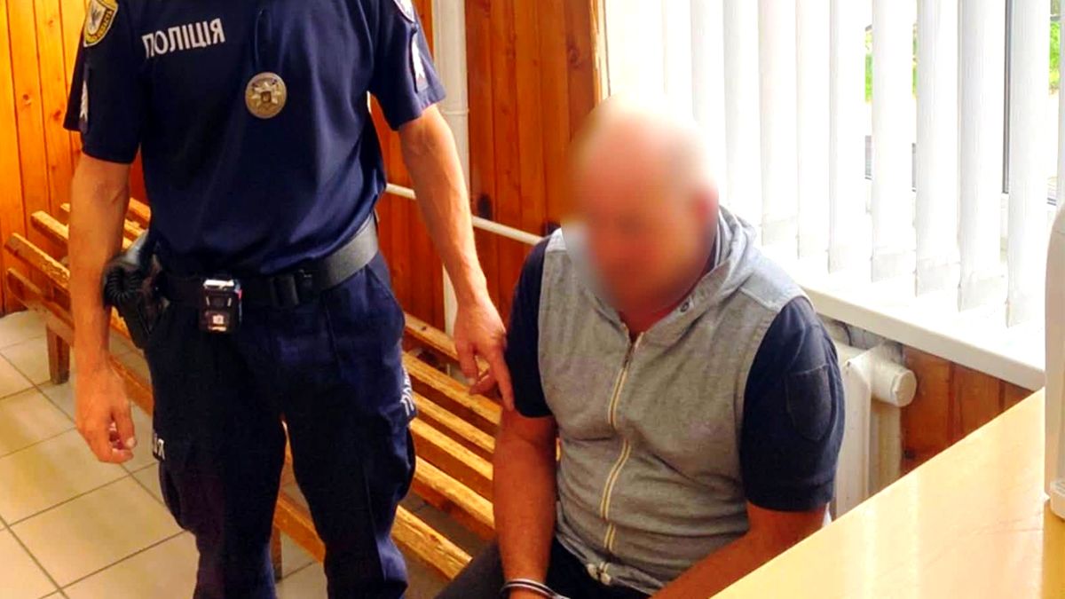 Напідпитку мешканець Коломийщини зателефонував до поліції й повідомив про замінування