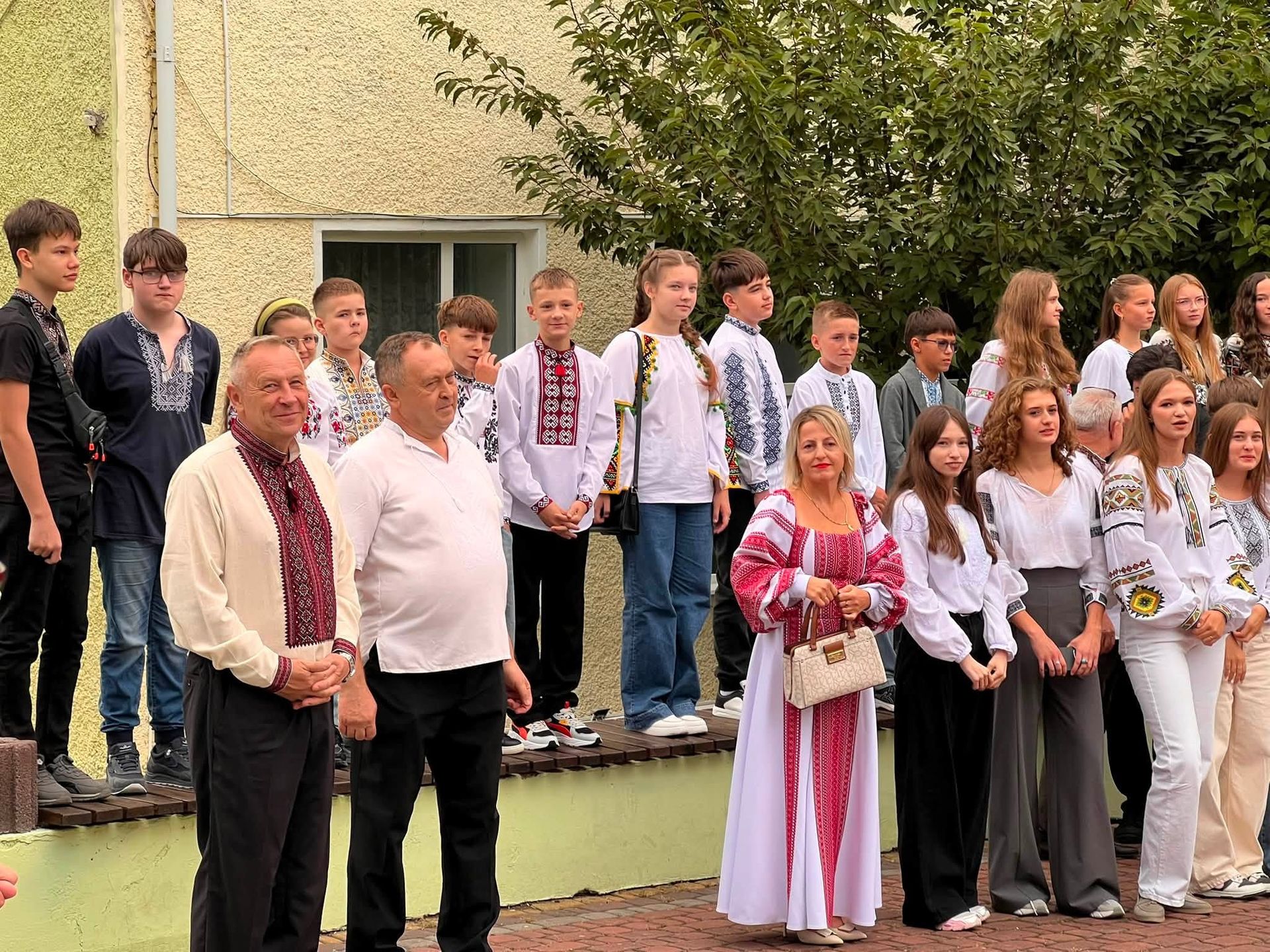 Городенківський ліцей отримав новий шкільний автобус та інтерактивний арт-об'єкт 7