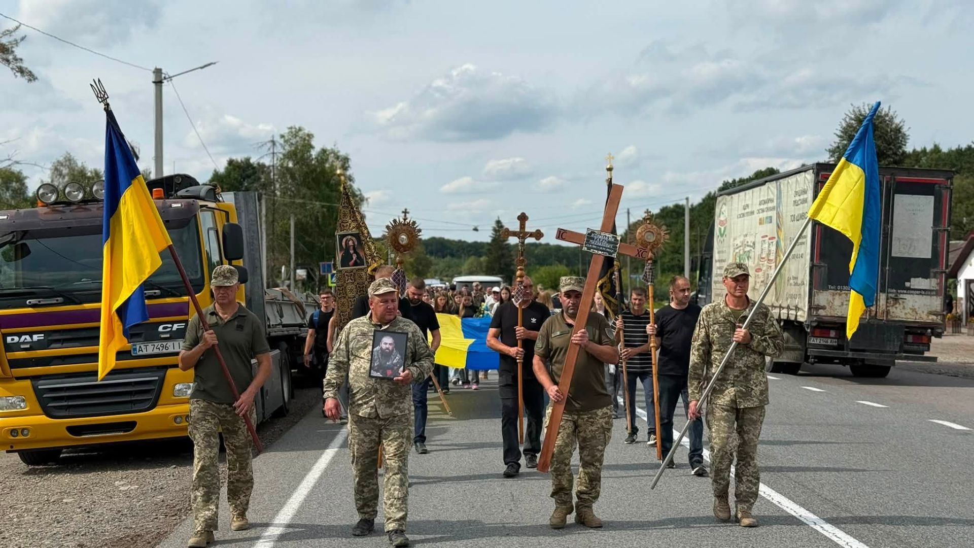 Похорон полеглого захисника Тараса Колибабʼюка