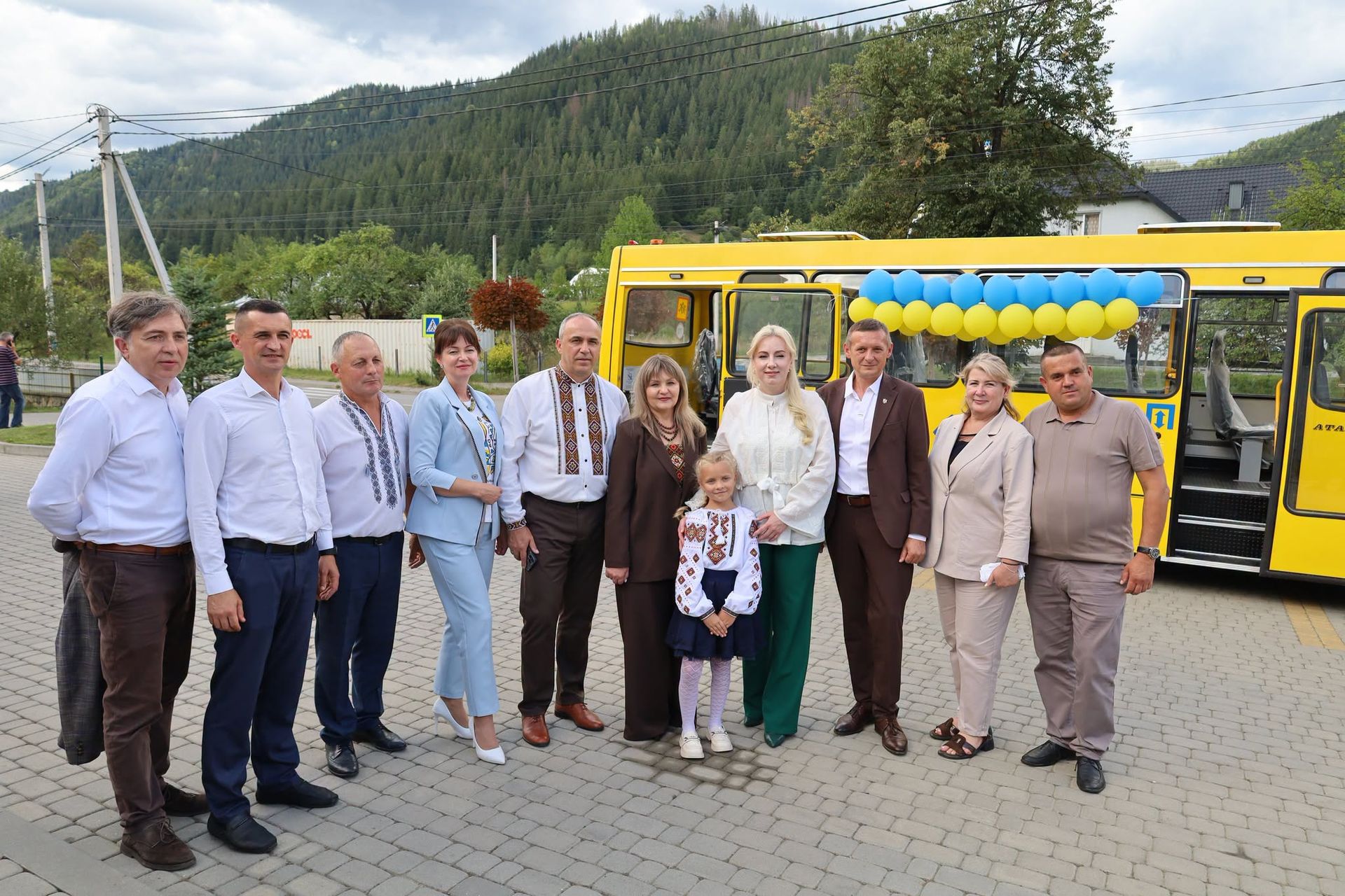 Білоберізька громада отримала спеціалізований шкільний автобус 2